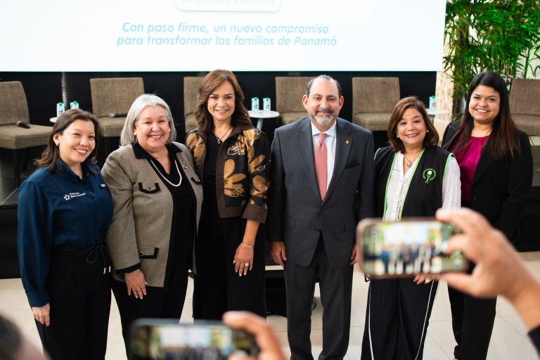 CAPADESO participó en el lanzamiento del Programa de Crianza Responsable y Amorosa